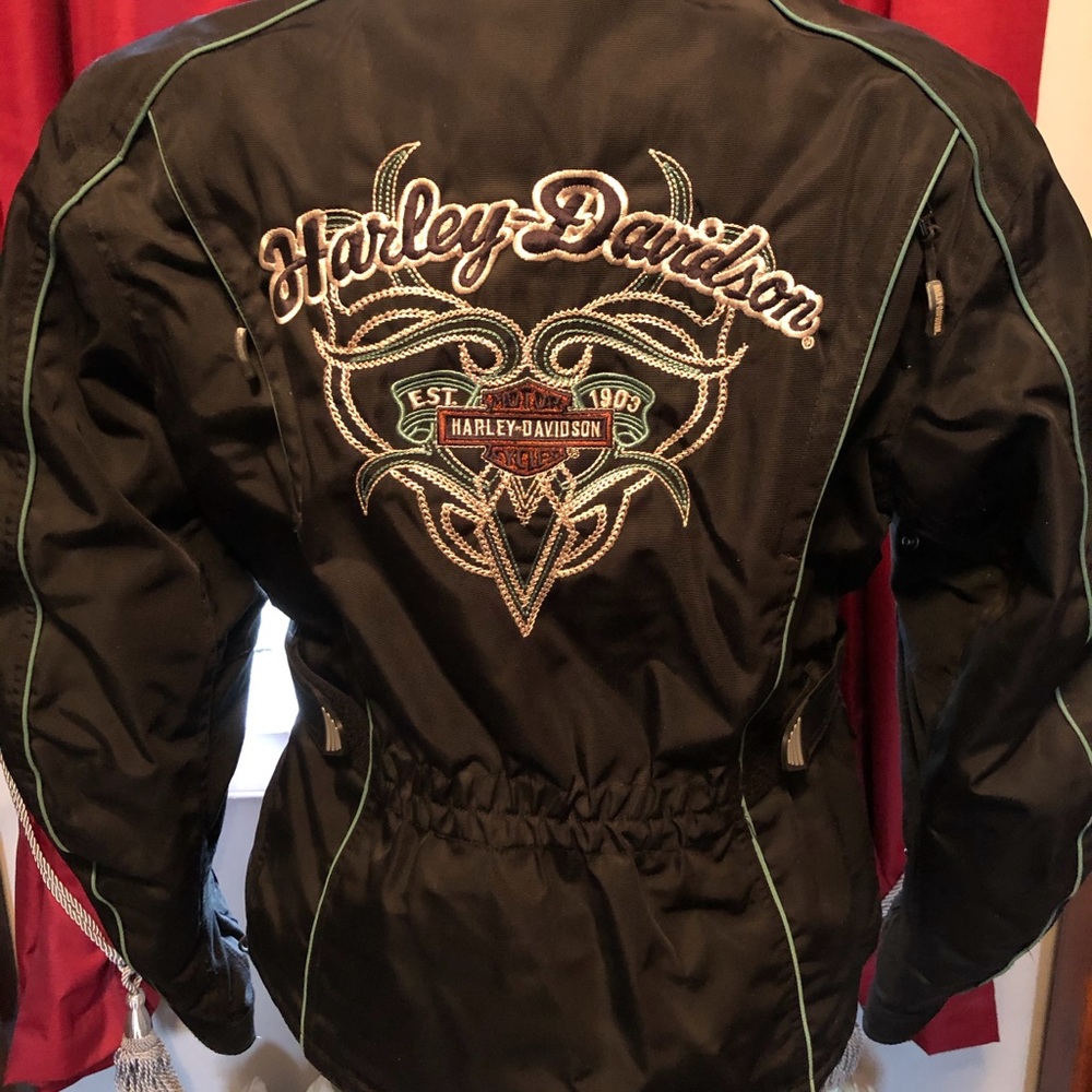 NWOT Harley Davidson Women’s jacket sz L stunning!